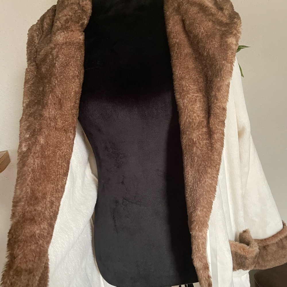 Luxury Robe Women’s Bathrobe S/M Ultra Soft | Elegance and Winter Comfort - Picture 10 of 12